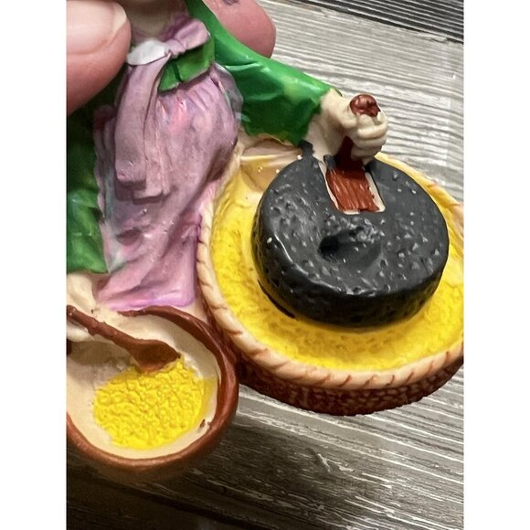 Vintage Koreart Figurine Girl Cooking Rice Figure Hand Painted 2.75” Asian Decor - Picture 7 of 7